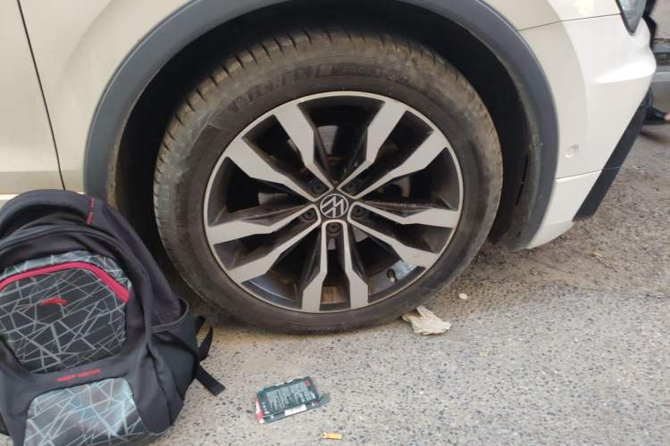 Used Volkswagen Tiguan L 2020 330TSI Automatic Two-Wheel Drive R-Line Flagship Version China VI Standard Right Front Wheel Hub