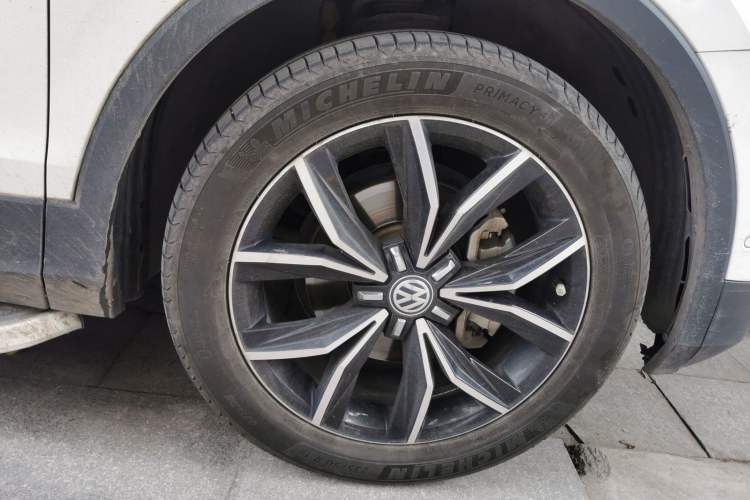 Used Volkswagen Tiguan L 2020 330TSI Automatic Two-Wheel Drive Smart Luxury Edition China VI Standard Right Front Wheel Hub
