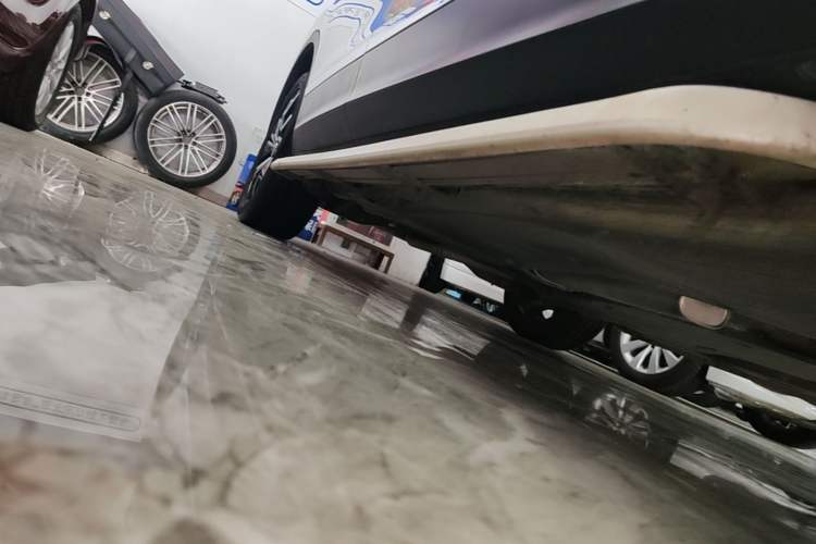 Used Volkswagen Tiguan L 2020 330TSI Automatic Two-Wheel Drive Smart Luxury Edition China VI Standard Right Side Sill