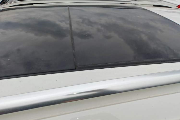 Used Volkswagen Tiguan L 2020 330TSI Automatic Two-Wheel Drive Panoramic Comfort Edition China VI Standard Roof