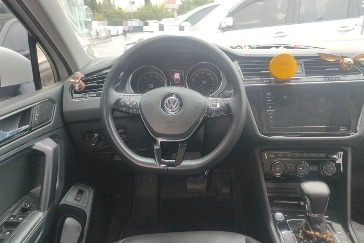 Used Volkswagen Tiguan L 2020 330TSI Automatic Two-Wheel Drive Smart Luxury Edition China VI Standard Steering Wheel