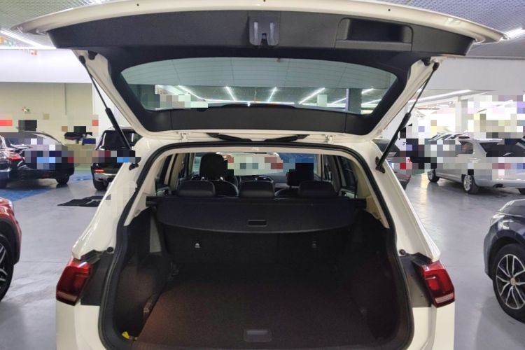 Used Volkswagen Tiguan L 2020 330TSI Automatic Two-Wheel Drive Panoramic Comfort Edition China VI Standard Trunk