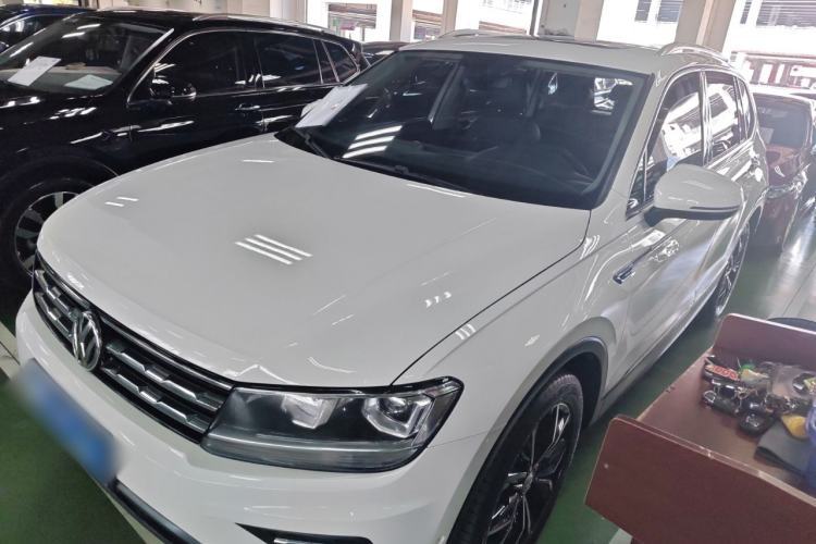 Used Volkswagen Tiguan L 2020 330TSI Automatic Two-Wheel Drive Smart Luxury Edition China VI Standard Guazi used car, China used car export, Used car for sale, Used cars, Cheapest cars for sale