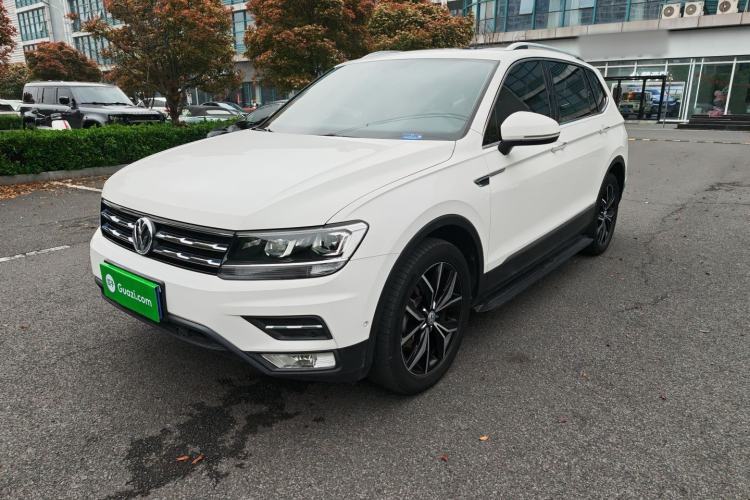 Used Volkswagen Tiguan L 2020 330TSI Automatic Two-Wheel Drive Smart Luxury Edition China VI Standard Guazi used car, China used car export, Used car for sale, Used cars, Cheapest cars for sale