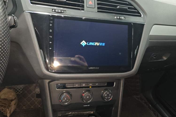 Used Volkswagen Tiguan L 2021 330TSI Automatic Two-Wheel Drive Comfort Edition Audio And AC Panel