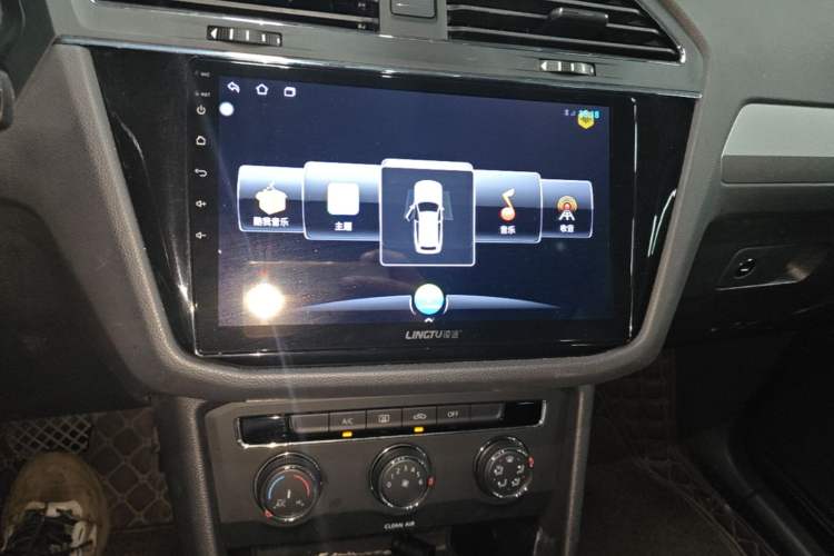 Used Volkswagen Tiguan L 2021 330TSI Automatic Two-Wheel Drive Comfort Edition Audio And AC Panel