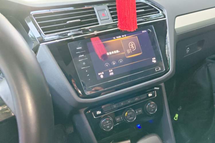 Used Volkswagen Tiguan L 2021 330TSI Automatic Two-Wheel Drive Smart Edition Audio And AC Panel