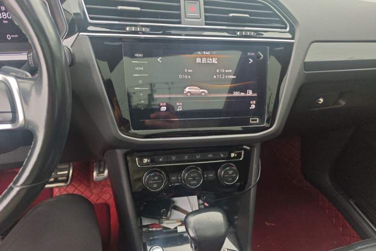 Used Volkswagen Tiguan L 2021 330TSI Automatic Two-Wheel Drive R-Line Enhanced Edition Audio And AC Panel