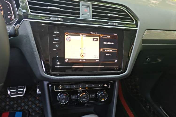 Used Volkswagen Tiguan L 2021 330TSI Automatic Two-Wheel Drive R-Line Enhanced Edition Audio And AC Panel