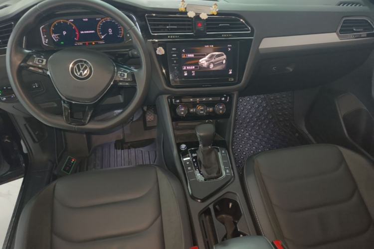 Used Volkswagen Tiguan L 2021 330TSI Automatic Two-Wheel Drive Smart Edition Center Console