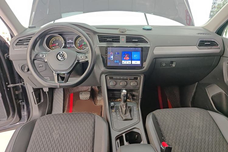 Used Volkswagen Tiguan L 2021 330TSI Automatic Two-Wheel Drive Comfort Edition Center Console