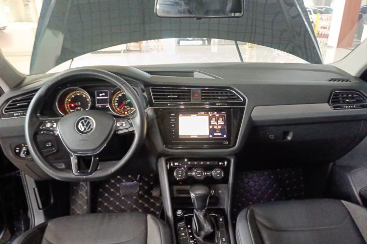 Used Volkswagen Tiguan L 2021 280TSI Automatic Two-Wheel Drive Smart Edition Center Console