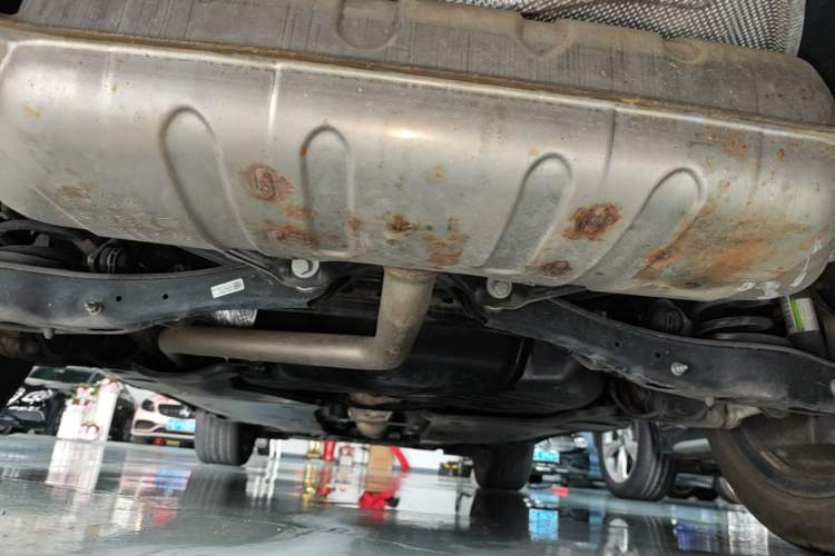 Used Volkswagen Tiguan L 2021 330TSI Automatic Two-Wheel Drive R-Line Enhanced Edition Chassis Rear