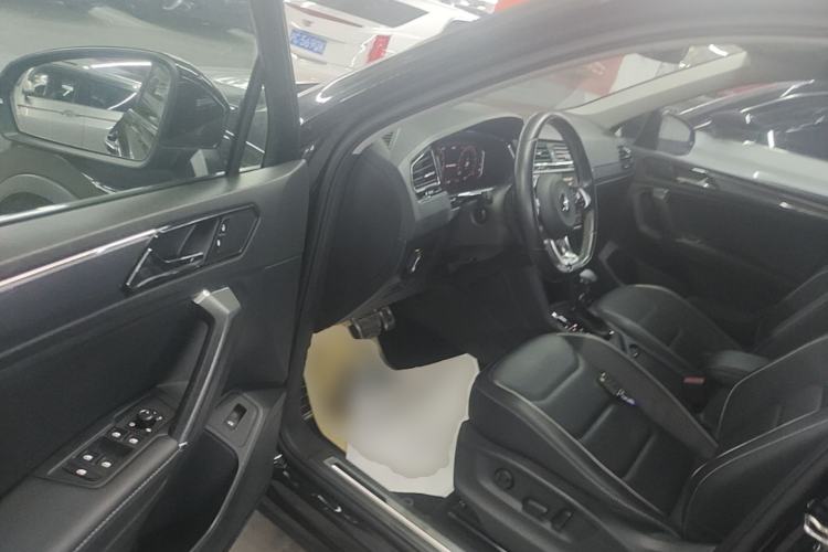 Used Volkswagen Tiguan L 2021 330TSI Automatic Two-Wheel Drive R-Line Flagship Edition Driver Seat