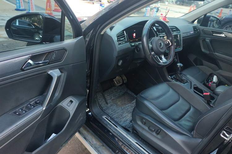 Used Volkswagen Tiguan L 2021 330TSI Automatic Two-Wheel Drive R-Line Enhanced Edition Driver Seat
