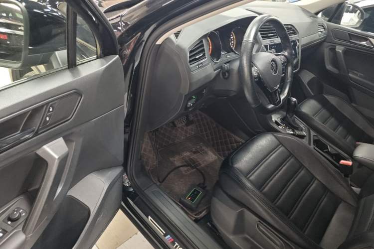 Used Volkswagen Tiguan L 2021 330TSI Automatic Two-Wheel Drive Comfort Edition Driver Seat