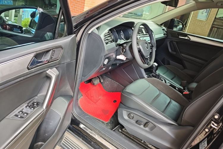 Used Volkswagen Tiguan L 2021 330TSI Automatic Two-Wheel Drive Smart Edition Driver Seat