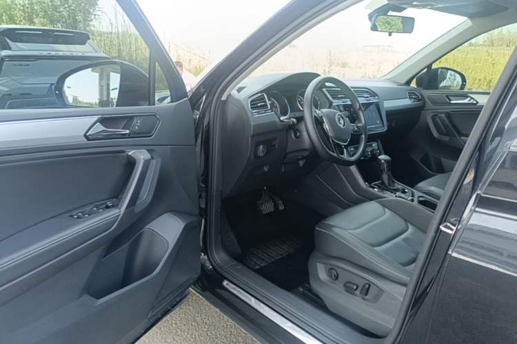 Used Volkswagen Tiguan L 2021 330TSI Automatic Two-Wheel Drive Smart Edition Driver Seat