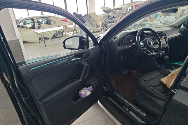 Used Volkswagen Tiguan L 2021 330TSI Automatic Two-Wheel Drive R-Line Flagship Edition Driver Seat