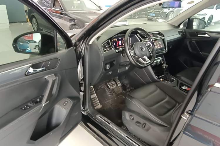 Used Volkswagen Tiguan L 2021 330TSI Automatic Two-Wheel Drive R-Line Enhanced Edition Driver Seat