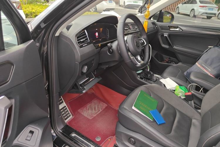 Used Volkswagen Tiguan L 2021 330TSI Automatic Two-Wheel Drive R-Line Enhanced Edition Driver Seat
