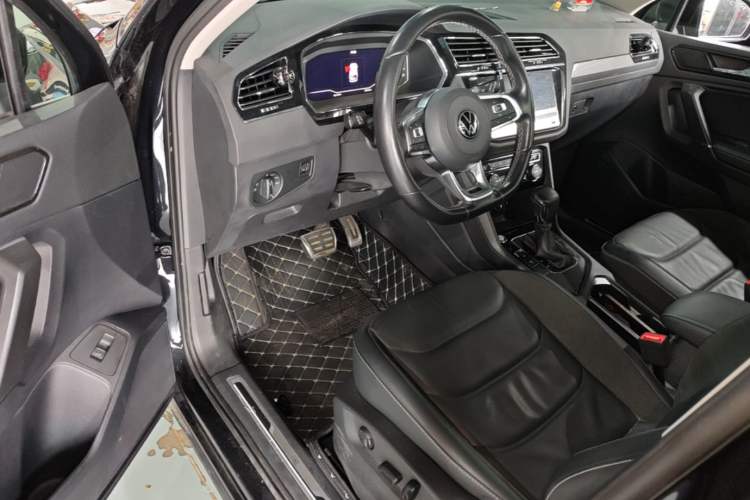 Used Volkswagen Tiguan L 2021 330TSI Automatic Two-Wheel Drive R-Line Enhanced Edition Driver Seat