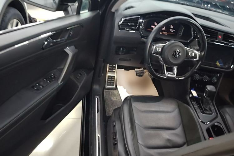 Used Volkswagen Tiguan L 2021 330TSI Automatic Two-Wheel Drive R-Line Enhanced Edition Driver Seat