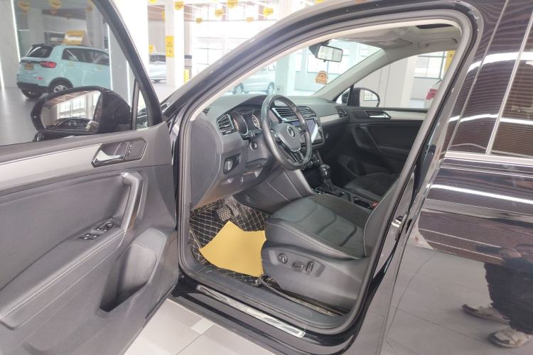 Used Volkswagen Tiguan L 2021 330TSI Automatic Two-Wheel Drive Smart Edition Driver Seat