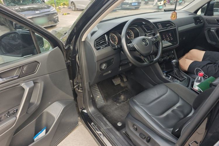 Used Volkswagen Tiguan L 2021 330TSI Automatic Two-Wheel Drive Smart Edition Driver Seat
