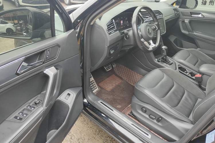 Used Volkswagen Tiguan L 2021 330TSI Automatic Two-Wheel Drive R-Line Enhanced Edition Driver Seat