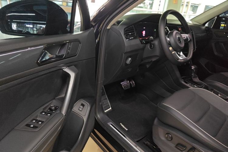 Used Volkswagen Tiguan L 2021 330TSI Automatic Two-Wheel Drive R-Line Flagship Edition Driver Seat