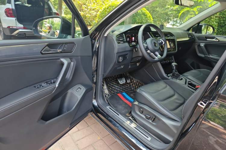 Used Volkswagen Tiguan L 2021 330TSI Automatic Two-Wheel Drive R-Line Enhanced Edition Driver Seat