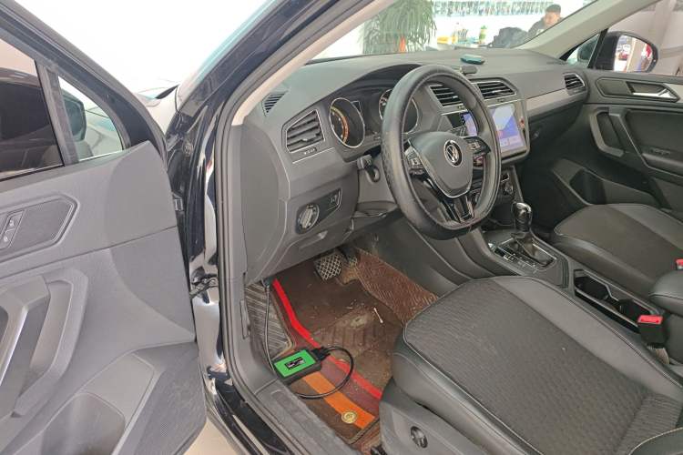 Used Volkswagen Tiguan L 2021 330TSI Automatic Two-Wheel Drive Comfort Edition Driver Seat