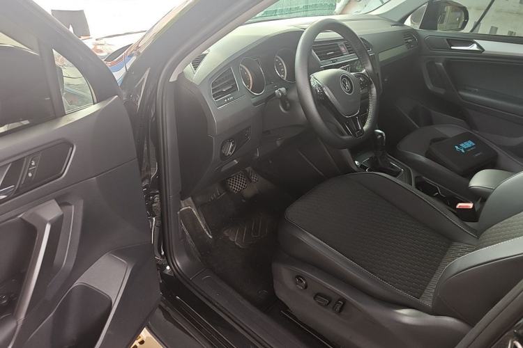 Used Volkswagen Tiguan L 2021 280TSI Automatic Two-Wheel Drive Smart Edition Driver Seat