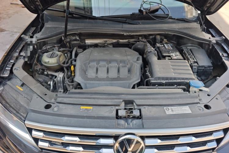 Used Volkswagen Tiguan L 2021 330TSI Automatic Two-Wheel Drive R-Line Enhanced Edition Engine Bay