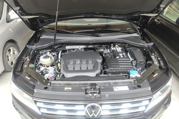 Used Volkswagen Tiguan L 2021 330TSI Automatic Two-Wheel Drive Smart Edition Engine Bay