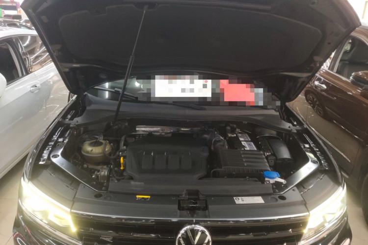 Used Volkswagen Tiguan L 2021 330TSI Automatic Two-Wheel Drive R-Line Flagship Edition Engine Bay