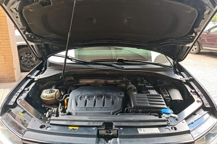 Used Volkswagen Tiguan L 2021 330TSI Automatic Two-Wheel Drive Smart Edition Engine Bay