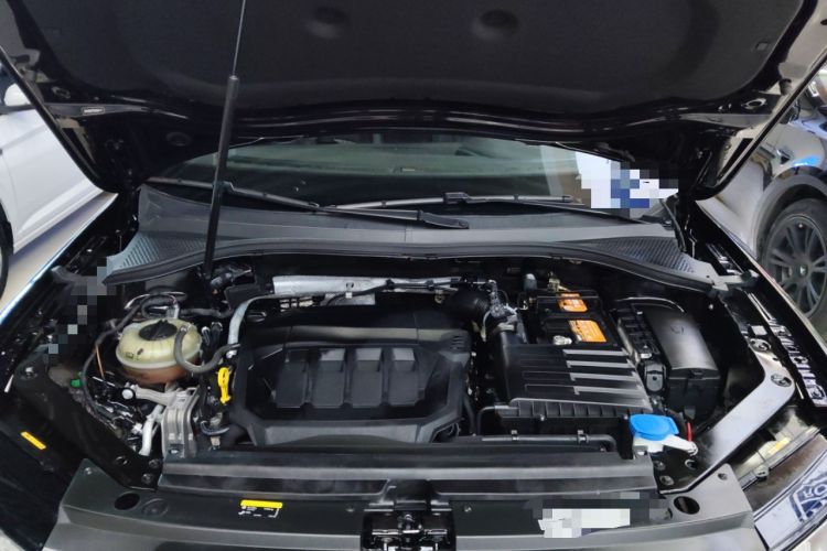 Used Volkswagen Tiguan L 2021 330TSI Automatic Two-Wheel Drive R-Line Enhanced Edition Engine Bay