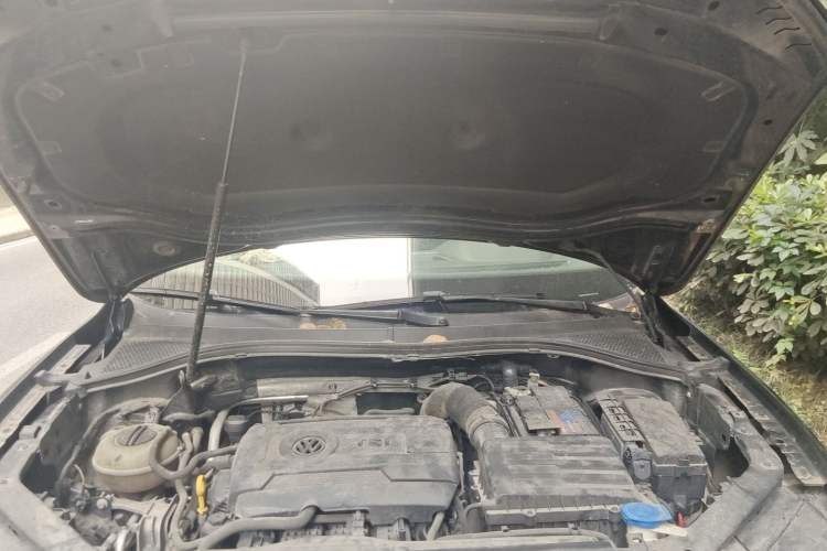 Used Volkswagen Tiguan L 2021 380TSI Automatic All-Wheel Drive R-Line Comfort Plus 7-Seater Engine Bay