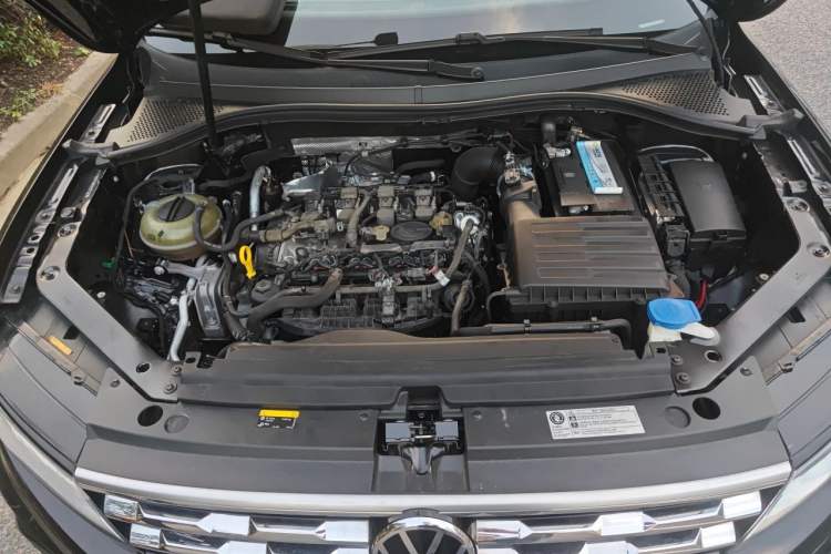 Used Volkswagen Tiguan L 2021 330TSI Automatic Two-Wheel Drive R-Line Enhanced Edition Engine Bay