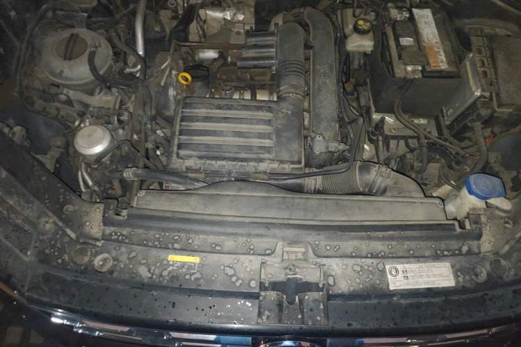 Used Volkswagen Tiguan L 2021 280TSI Automatic Two-Wheel Drive Comfort Edition – Low-Trim Version Engine Bay