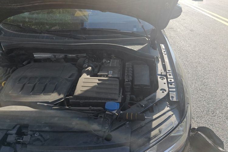 Used Volkswagen Tiguan L 2021 330TSI Automatic Two-Wheel Drive R-Line Enhanced Edition Engine Bay Left