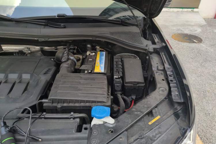 Used Volkswagen Tiguan L 2021 330TSI Automatic Two-Wheel Drive Comfort Edition Engine Bay Left
