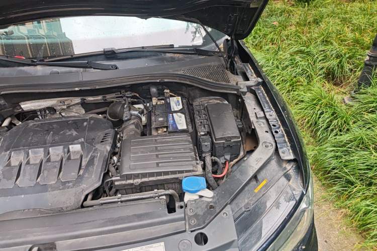 Used Volkswagen Tiguan L 2021 330TSI Automatic Two-Wheel Drive R-Line Enhanced Edition Engine Bay Left
