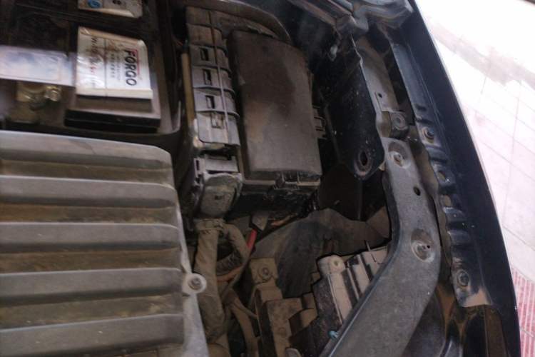 Used Volkswagen Tiguan L 2021 330TSI Automatic Two-Wheel Drive Smart Edition Engine Bay Left