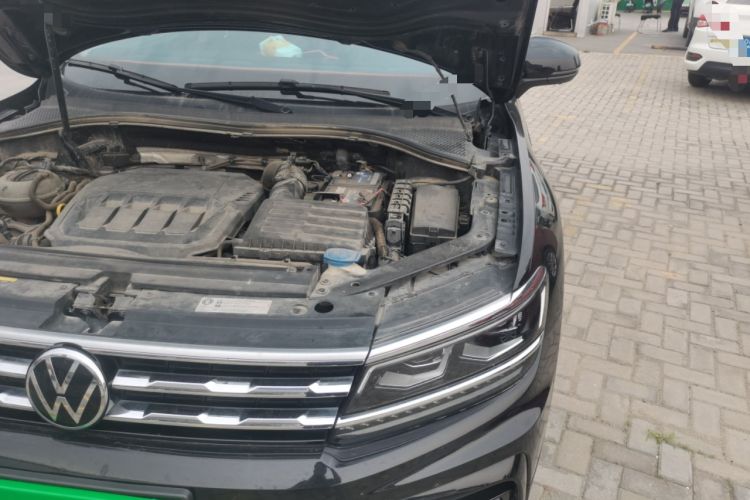 Used Volkswagen Tiguan L 2021 330TSI Automatic Two-Wheel Drive R-Line Flagship Edition Engine Bay Left