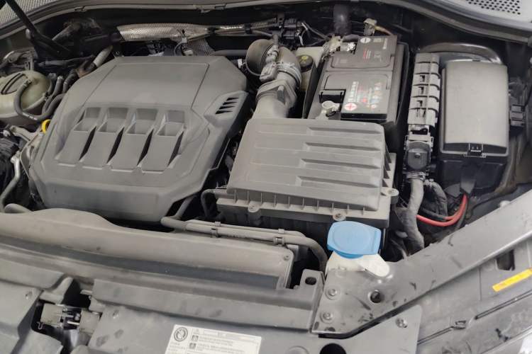 Used Volkswagen Tiguan L 2021 330TSI Automatic Two-Wheel Drive R-Line Enhanced Edition Engine Bay Left
