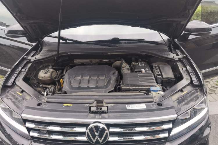 Used Volkswagen Tiguan L 2021 330TSI Automatic Two-Wheel Drive R-Line Enhanced Edition Engine Bay