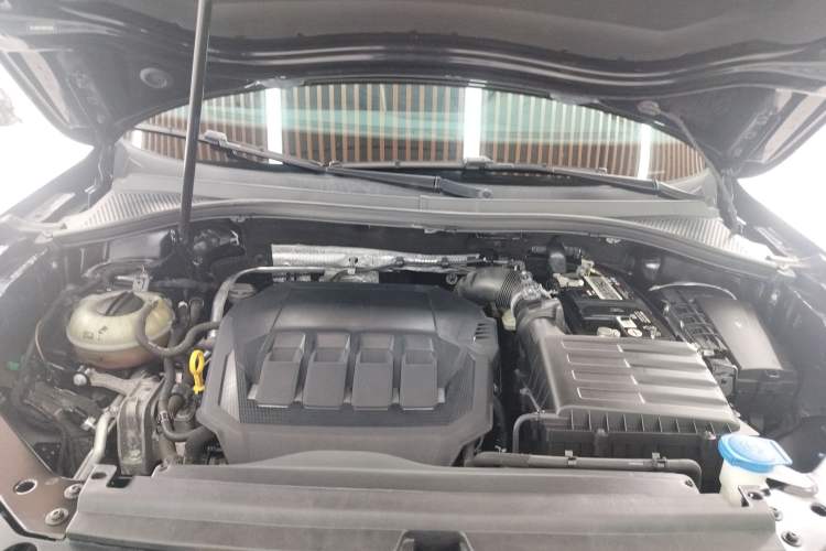 Used Volkswagen Tiguan L 2021 330TSI Automatic Two-Wheel Drive Smart Edition Engine Bay